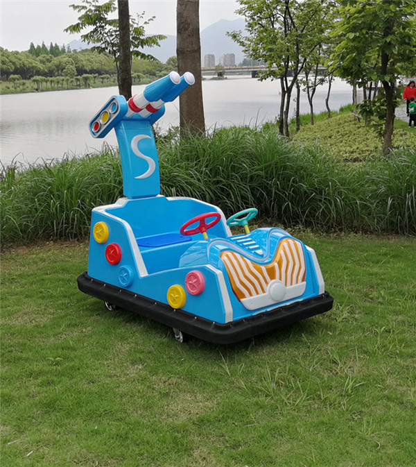 超級(jí)戰(zhàn)車(chē) (2)